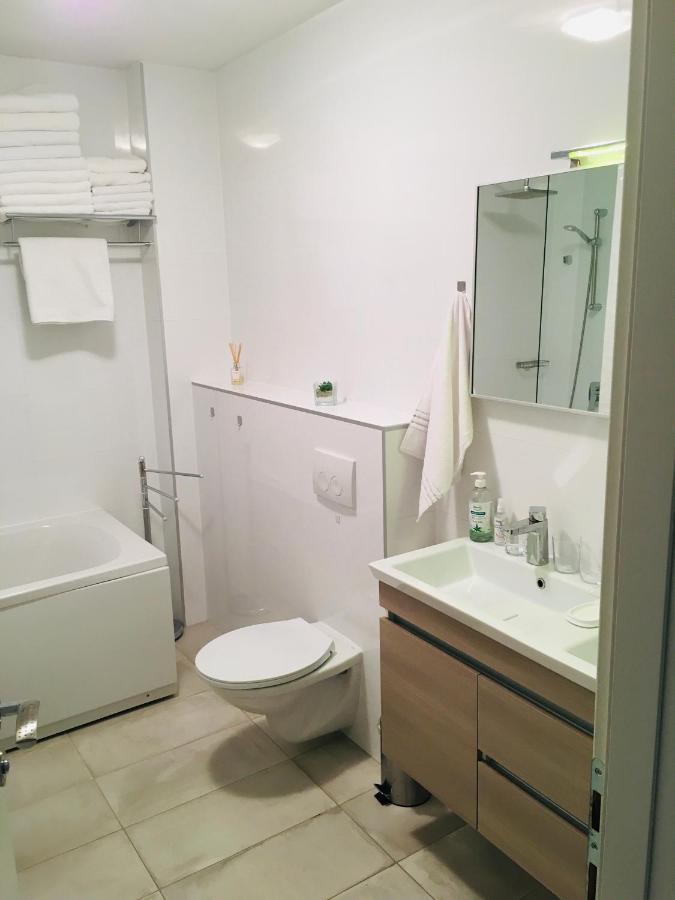 Luxury Apartment Arta-2 With Heated Pool And Jacuzzi Бибинье Экстерьер фото